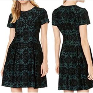 Vince Camuto fit and flare mini dress brocade raised velvet damask print lined 6